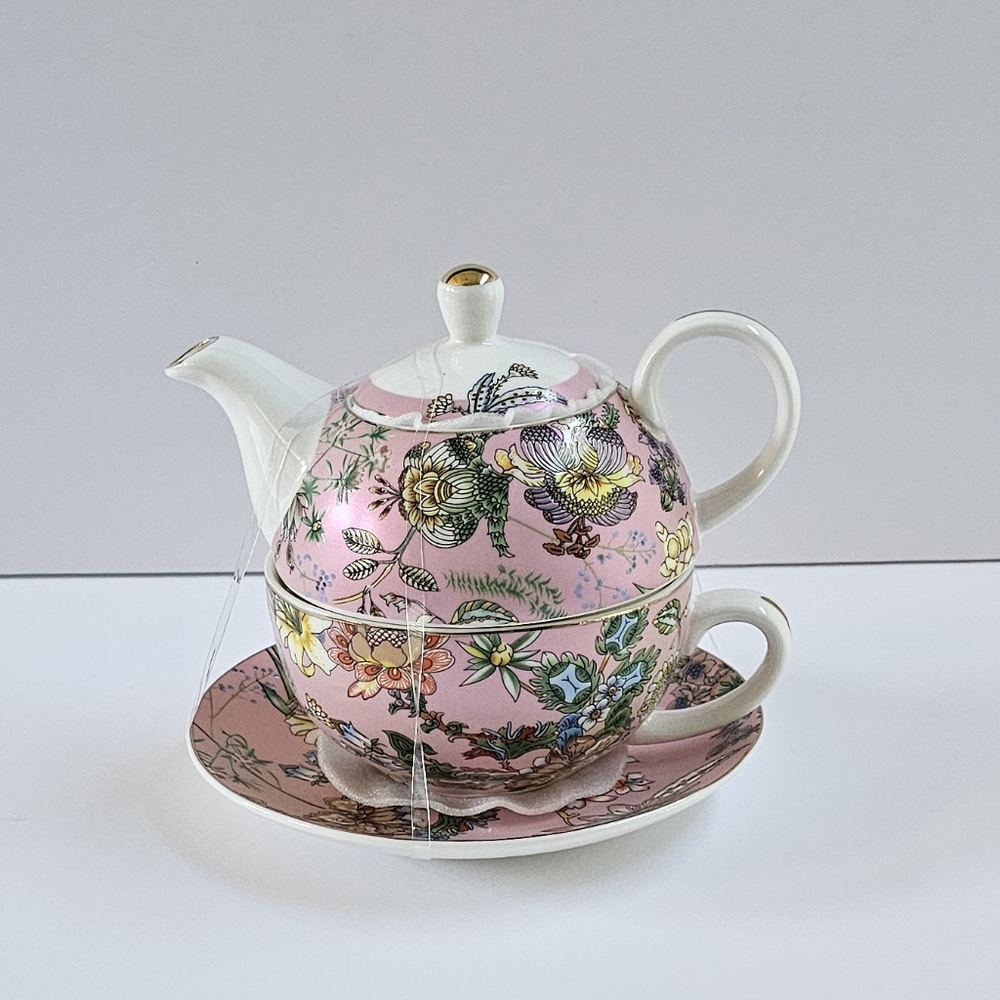 Park Chateau Fine Porcelain, Floral Pink 3pc Tea Set, Teapot, Cup & Saucer. New